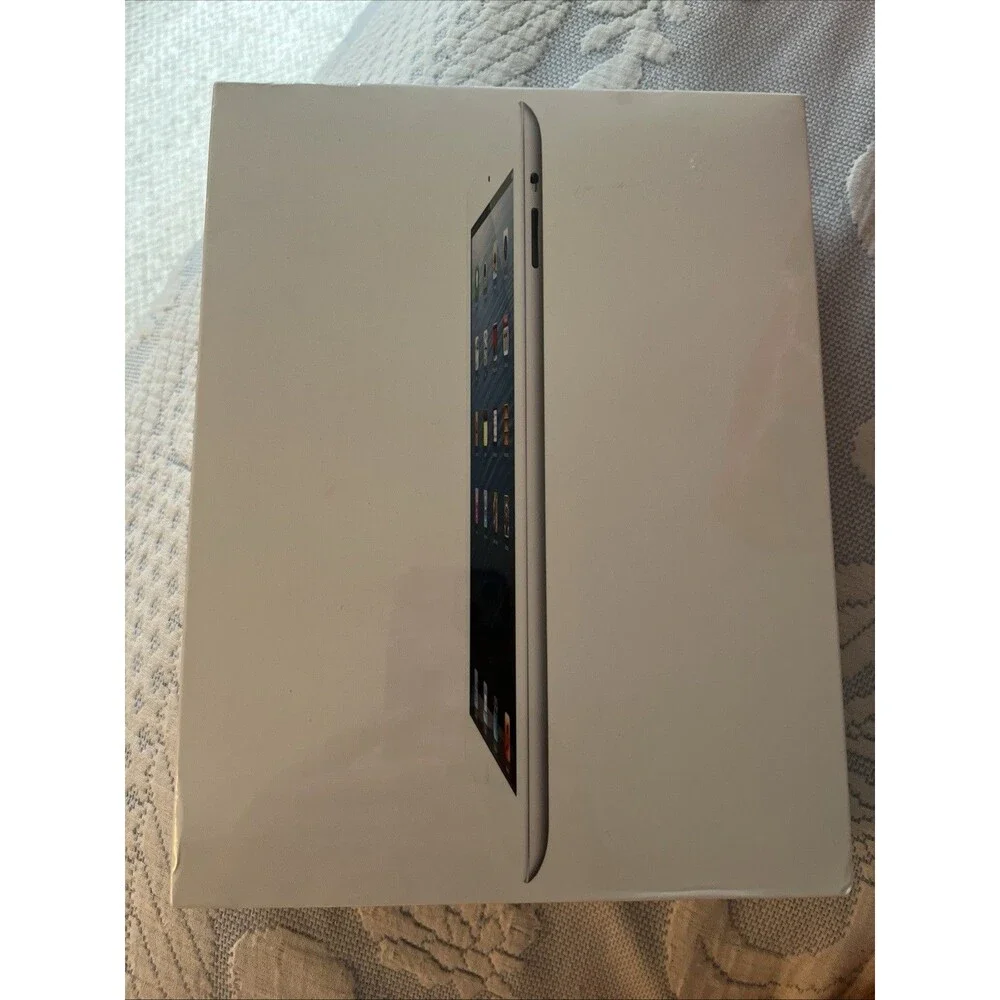 Factory Sealed Apple iPad 4th Gen A1458 16GB Wi-Fi White MD513LL/A NEW